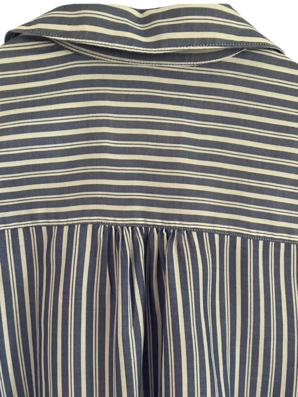 LOLA RIVER Blue-White Striped Button-Up Long-Sleeved Cropped Boxy Shirt. L - Picture 4 of 13